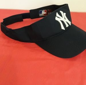 TEAM MLB VISOR NEW